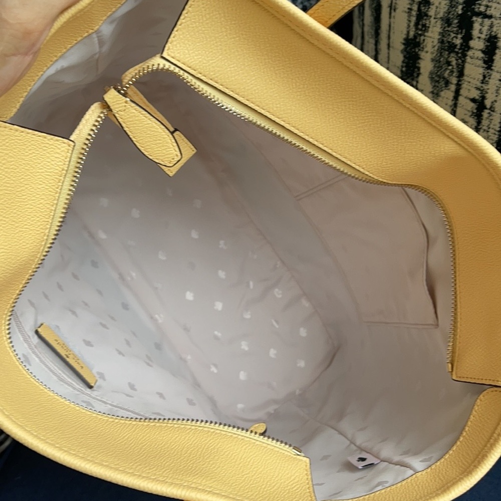 Kate Spade Lori Tote - Picture 4 of 16